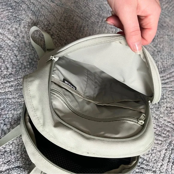 Mini Backpack - Picture 4 of 6